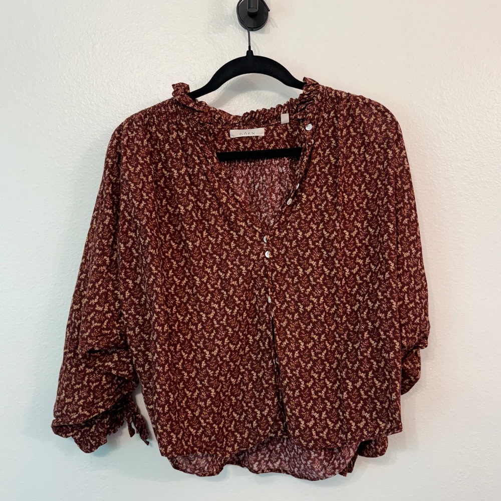 Doen Burgundy Floral Button-Front Blouse